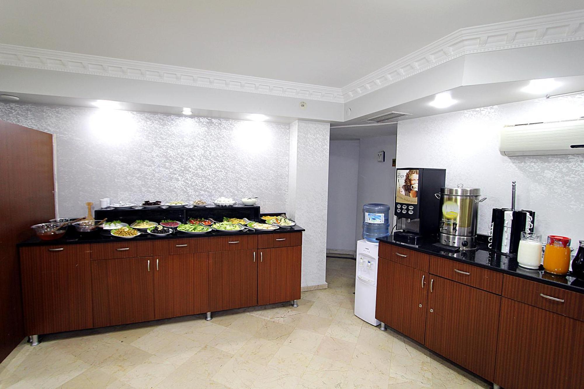 Lyon Hotel Стамбул Экстерьер фото