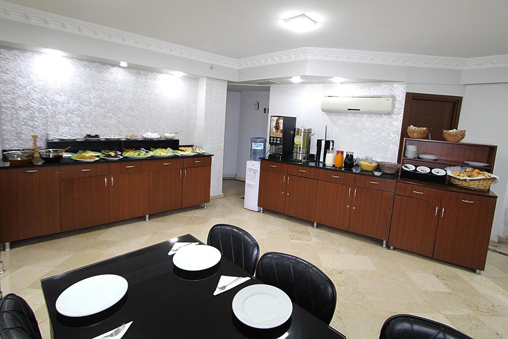 Lyon Hotel Стамбул Экстерьер фото